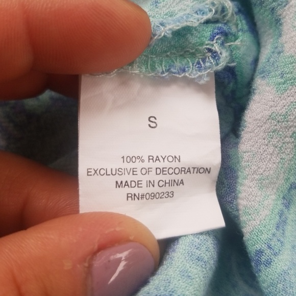 Kendall & Kylie Tropical Short size small - Picture 7 of 7